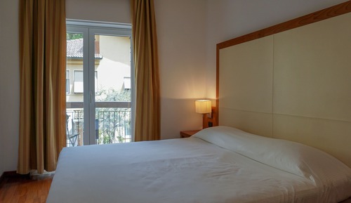 Habitación estándar con 1 cama doble o 2 individuales
