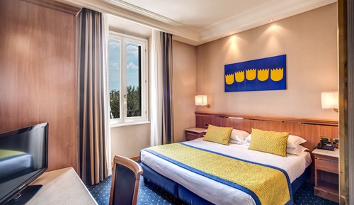 Habitación clásica con 1 cama doble o 2 individuales