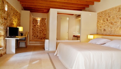 Suite junior, 1 cama de matrimonio grande, terraza, en la zona del jardín