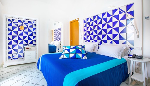 Habitación clásica con 1 cama doble o 2 individuales, vistas al mar
