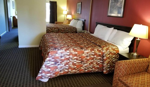 Suite Royal, 1 cama de matrimonio grande, bañera de hidromasaje, vistas a la ciudad