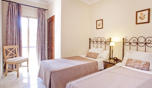 Apartamento, 2 habitaciones, terraza, vistas a la montaña