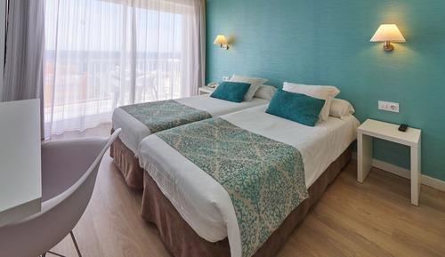 Habitación doble, balcón
