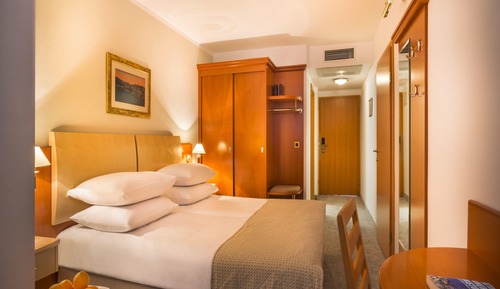 Room for 2+1 Seaview