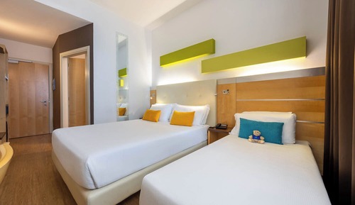 Habitación triple estándar, varias camas