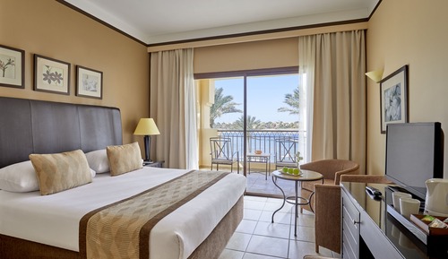 Habitación Deluxe, vistas a la piscina (Queen or Twin Bed, Jaz Lamaya)