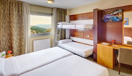 Habitación familiar (2 adultos y 2 niños)