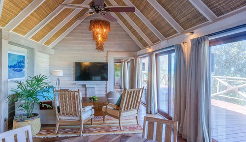 The Level 2 Bedroom Beach Pavilion