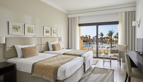 Habitación superior, vistas al jardín (Deluxe)