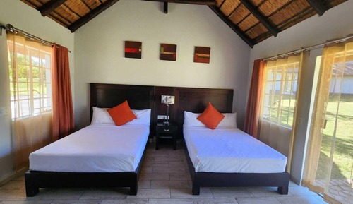 Habitación con 2 camas individuales
