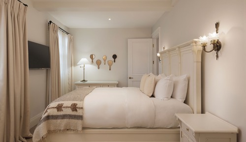 Room Marie-Rollet (Building B, No pets Allowed)