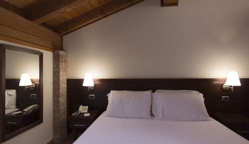 Habitación con 1 cama doble o 2 individuales