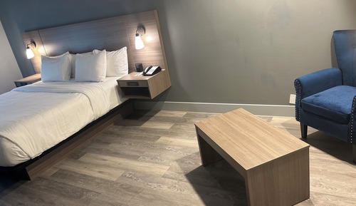 Habitación, 1 cama de matrimonio grande, accesible para personas con discapacidad (Transfer Shower)