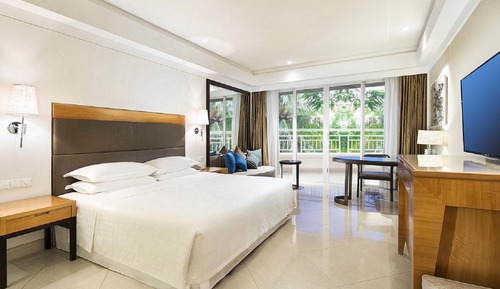 Habitación, 1 cama de matrimonio grande, balcón, vistas al jardín