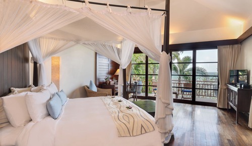 One Bedroom Oceanfront Pool Residence