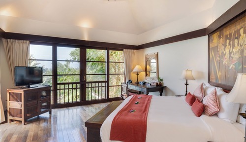Four Bedroom Oceanfront Pool Residence