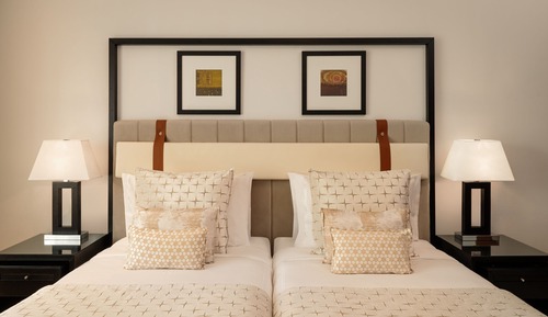 Suite, en una planta alta