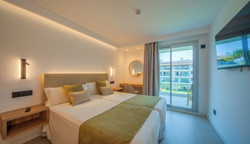 Apartamento, vistas parciales al mar (2 Adults +2 children)