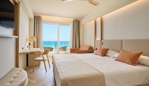Double room, sea view (1 adult + 2 child)