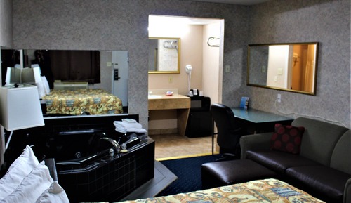 Suite estándar, 1 cama de matrimonio grande, bañera de hidromasaje (Smoking)