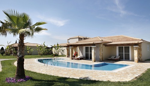 Bungalow familiar, acceso a la piscina