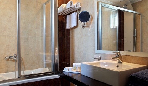 Bungalow superior, acceso a la piscina