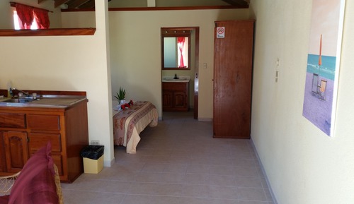 Rustic Cabana (No Air Conditioned just Ceiling Fan)