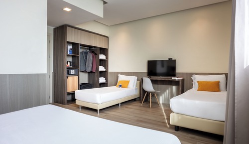 Habitación cuádruple estándar