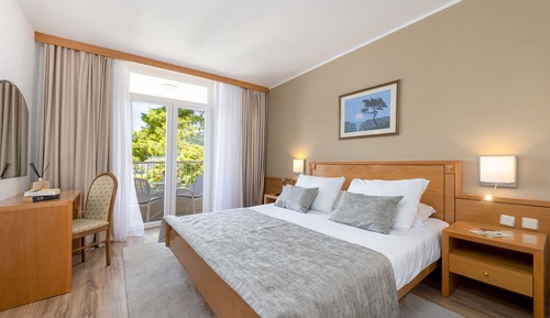 Habitación con 1 cama doble o 2 individuales, balcón, vistas al mar