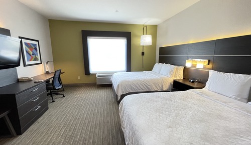 Habitación estándar, 2 camas de matrimonio, accesible para personas con discapacidad (Mobility Tub)