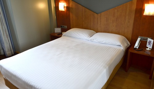 Habitación económica con 1 cama doble o 2 individuales