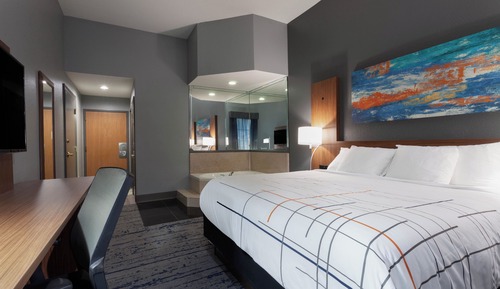 Suite estudio superior, 1 cama de matrimonio grande, no fumadores, bañera de hidromasaje