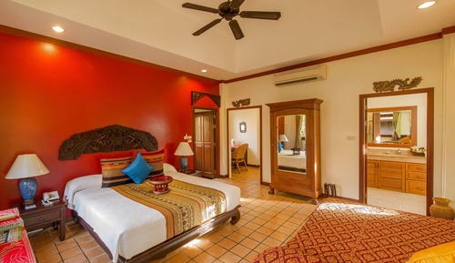 Gold Forest Upstairs Room with Forest View