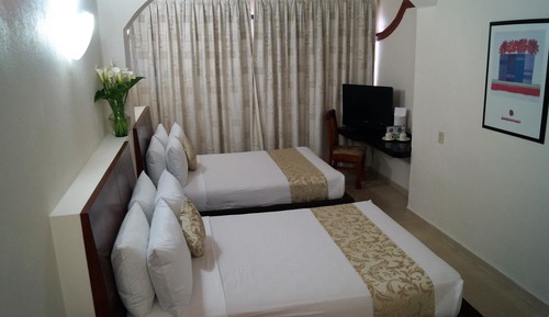Habitación estándar, 2 camas dobles, no fumadores