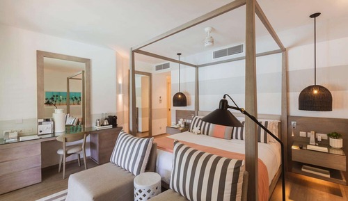 DELUXE ROOM (51 sqm)