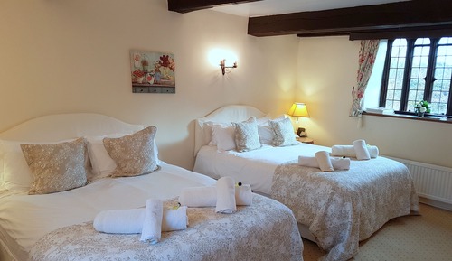 Suite, baño privado