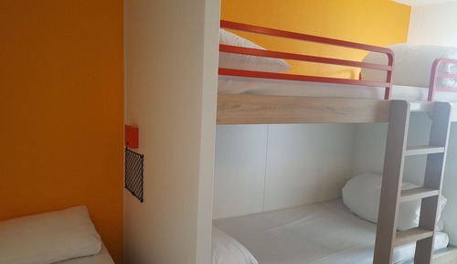 Habitación, 3 camas individuales, baño privado (Cabrio)