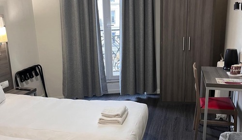 Habitación con 2 camas individuales