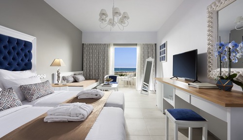 Habitación Deluxe doble, vistas parciales al mar