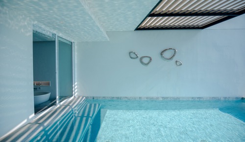 Pool Suite