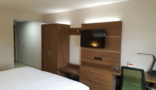 Habitación estándar, 1 cama de matrimonio grande (Communications Accessible)