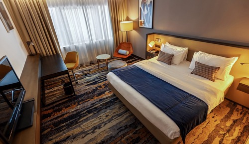 Habitación estándar, 1 cama de matrimonio grande, Acceso al salón del club