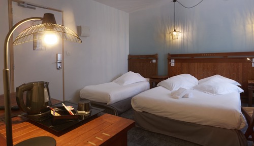 Habitación triple estándar, vistas al jardín