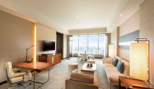 Suite ejecutiva, 1 cama de matrimonio grande, vistas a la bahía, en esquina