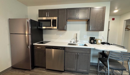 Habitación estándar, 2 camas de matrimonio, cocina básica