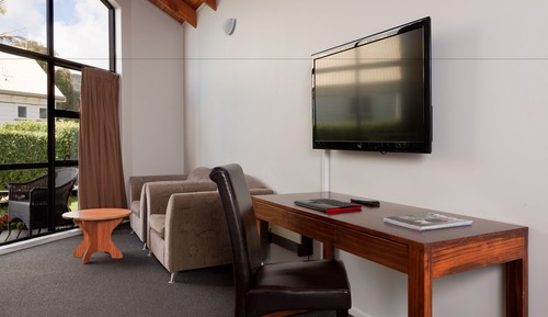 Habitación estándar con 1 cama doble o 2 individuales, vistas al jardín