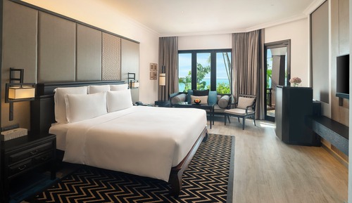 Suite junior, 1 cama de matrimonio grande, Acceso al salón del club (Pool Access)
