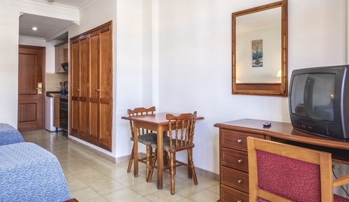 Estudio económico (1 adult)