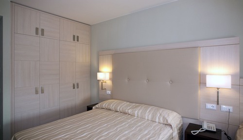 Habitación triple de diseño