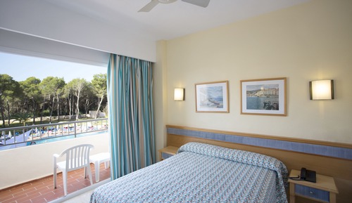 Habitación doble, vistas a la piscina